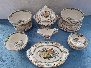 Villeroy & Boch - Service de table pour 6 personnes (23) -, Antiquités & Art