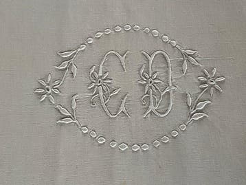 Linge de lit du début du XXe siècle avec les initiales C.D., Antiek en Kunst