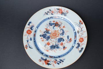 Bord - Porselein - Imari-bord uit de 19e eeuw, Antiek en Kunst