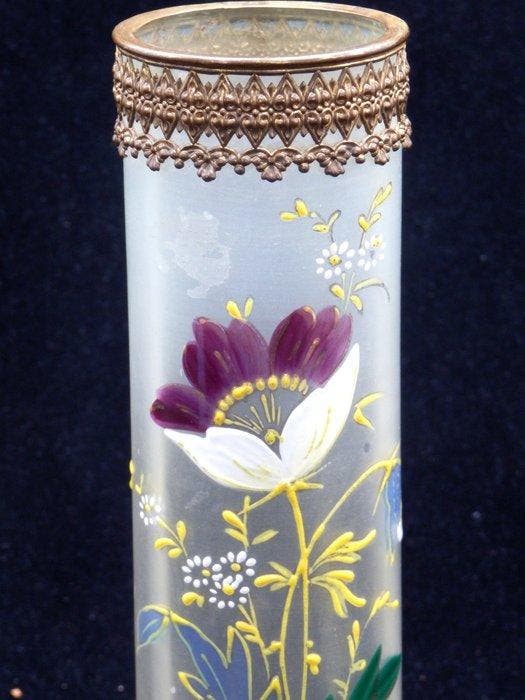 Beautiful Vase with Flowers with relief painting - Pate de, Antiquités & Art, Art | Objets design