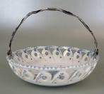 Vrolijk schaaltje met bloemdecor, 1948, Plateelbakkerij