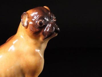 Porselein - Antiek Meissen grote Mopshond - Handgeschilderd, Antiek en Kunst