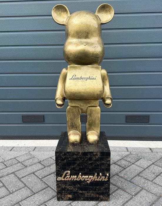 Daluxe Art - 1999 • XXL Lamborghini Teddybear Display – 110, Antiquités & Art, Art | Objets design