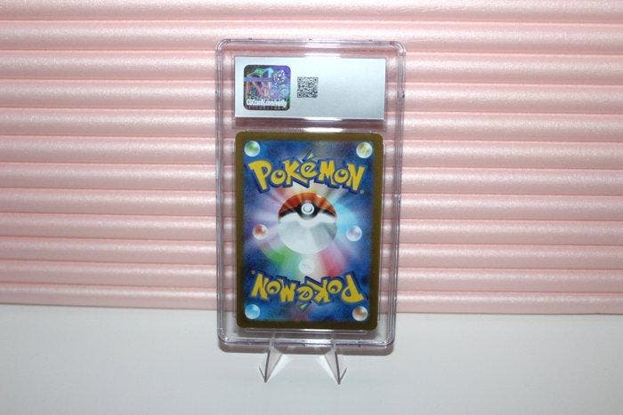 Pokémon - 1 Graded card - Riolu 068/063 Full art, Foil - CGC, Hobby en Vrije tijd, Verzamelkaartspellen | Pokémon