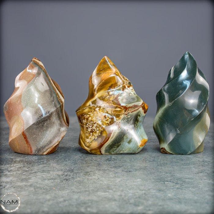 Polychrom-Jaspis Vlammen Set – Expressieve natuurkunst in, Verzamelen, Mineralen en Fossielen