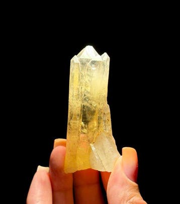 GEEN RESERVE! KWARTS variëteit CITRINE kristalcluster uit