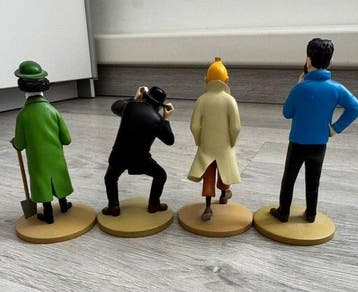 Moulinsart - Tintin - 4 - Le Professeur Tournesol à la bêche