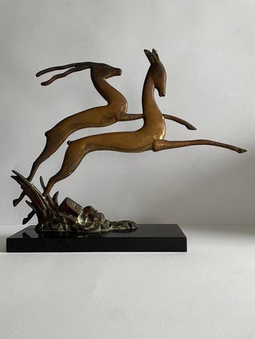 Niet gesigneerd - Statue, Art Deco beeld gazelle - 30 cm -