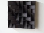 2026 - 38 zwart minimalistisch wandrelief