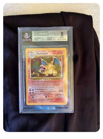 Pokémon - 1 Graded card - Charizard - Beckett 8 - WOTC -, Hobby en Vrije tijd, Nieuw