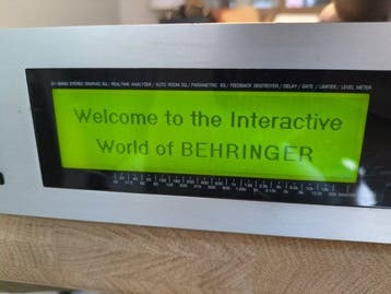 Behringer - Ultra-Curve DSP 8000 DSP - digitale