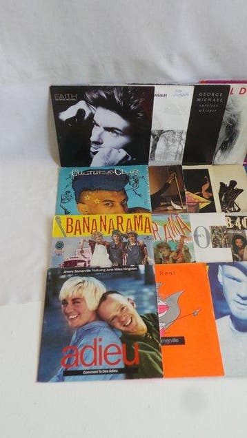 Various Artists/Bands in 1980s - 30 x 7 Singles feat., Nieuw in verpakking