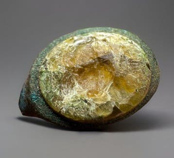 Oud-Romeins Brons ring - glazen intaglio van een paard