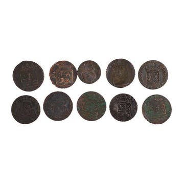 Vereenigde Oostindische Compagnie (VOC). Nine Duits and One