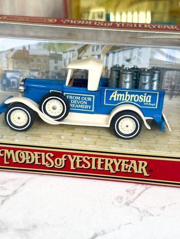 Matchbox 1:43 - Modelauto (4) - 4 Matchbox Models of, Nieuw