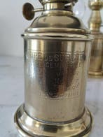 PIGEON - F.BESNARD - La MODERNE - Lampe à pétrole (4) -