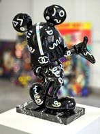 Patryk Konrad - Vader Mickey space fashion holographic