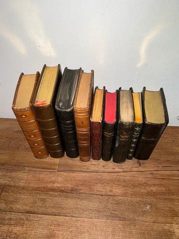 Plusieurs auteurs - Lot de livres missels, paroissiens.. -