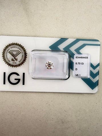 1 pcs Diamant (Naturelle) - 0.70 ct - Rond - D (incolore) -, Handtassen en Accessoires, Edelstenen, Nieuw