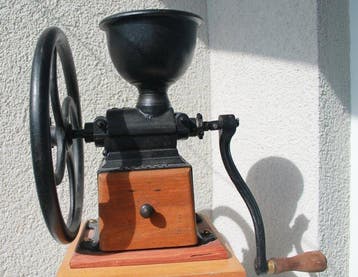 Peugeot Freres - Koffiemolen - Gietijzer - Peugeot Freres C2, Antiek en Kunst