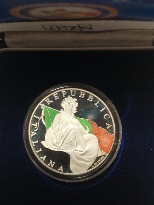 Italie. 5 Euro 2018 Costituzione Italiana Proof (Sans prix, Timbres & Monnaies, Monnaies | Europe | Monnaies non-euro