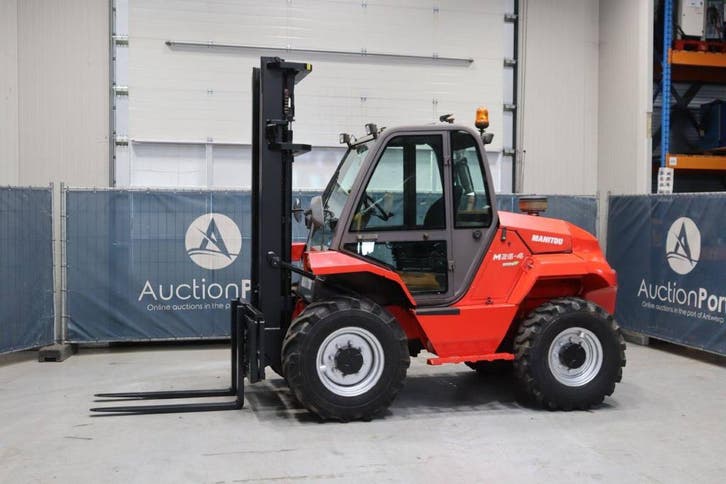 Veiling: Ruw-terreinheftruck Manitou M26-4 Diesel 2600kg 5.5, Articles professionnels, Machines & Construction | Chariots élévateurs & Transport interne