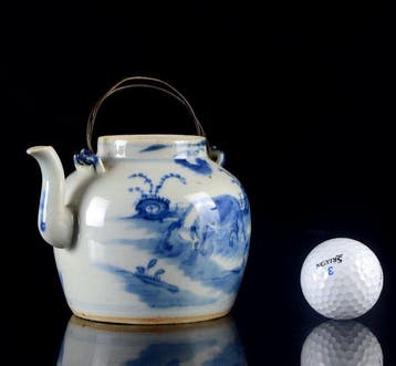 Een Chinese Horses blauw-witte theepot - Geen reserveprijs
