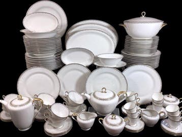 Tirschenreuth Bavaria - Tafelservies voor 12 (111) -