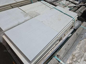 50 lm Albino Light natuursteen tegels 595 x 370 x..., Nieuw