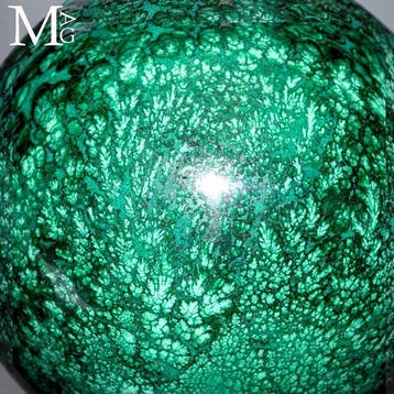 Première qualité - Sphère naturelle de malachite – structure
