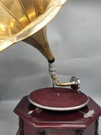 H.M.V. Trichtergrammophon – „His Master’s Voice“ –, Antiquités & Art, Curiosités & Brocante