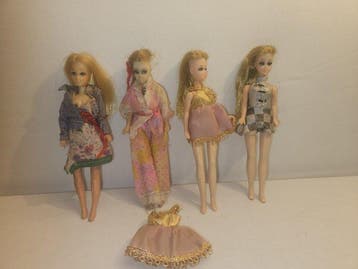 topper dawn poppen - Figure - Set van 4 kleine modepopjes