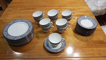 Minton - Koffie- en theeservies (33) - Infanta - Porselein