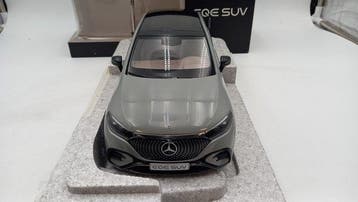 NZG 1:18 - Modelauto - Mercedes EQE SUV - (cod.Y24)