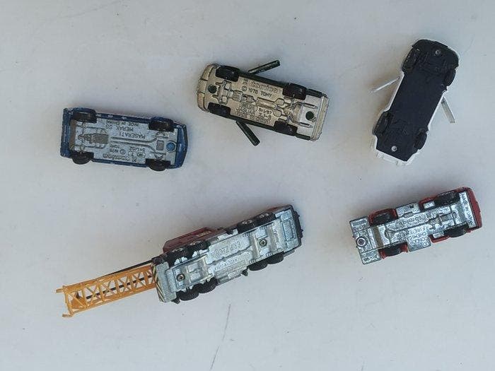 Tomica Diverse Schalen - Model sportwagen (5) - Verzameling, Hobby & Loisirs créatifs, Voitures miniatures | 1:5 à 1:12