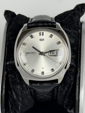 Seiko - Seiko 5 Automatic Day-Date - Zonder minimumprijs -