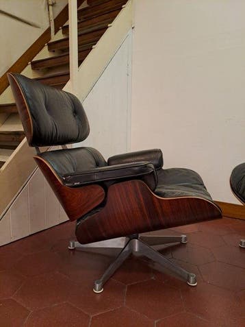 ICF - Charles & Ray Eames - Fauteuil avec repose-pied -