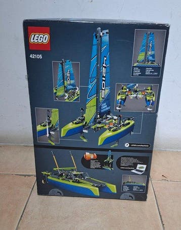 Lego Set - 42105 - Technic - Catamaran, Nieuw
