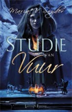 Studie van vuur / Studie-trilogie / 3 9789024530991 Snyder, Boeken, Fantasy, Verzenden, Zo goed als nieuw, Snyder