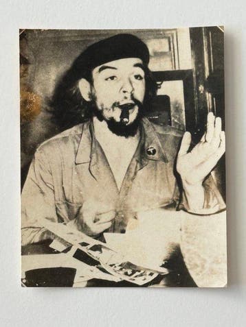 LIFE Photograph Magazine. - Lider Che Guevara con puro