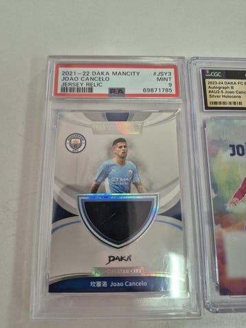 Lotto Daka Joao Cancelo: Barca Holocene AUTO /49 CGC 10 +
