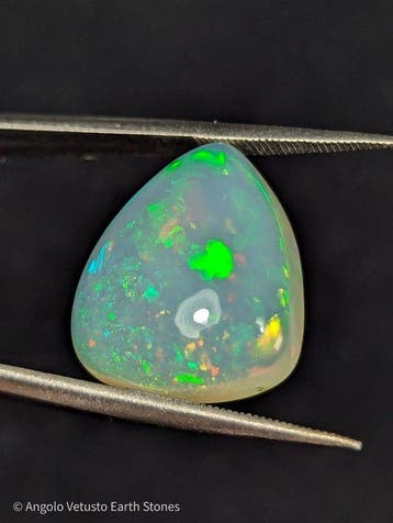 6,79 ct - Uitzonderlijke natuurlijke Ethiopische opaal –