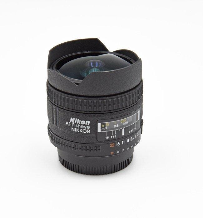 Nikon AF Fisheye-Nikkor 16mm f/2.8D Groothoeklens, TV, Hi-fi & Vidéo, Appareils photo analogiques