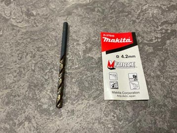 Veiling - 10x Makita metaalboor D-37649 ø4,2x75mm, Nieuw