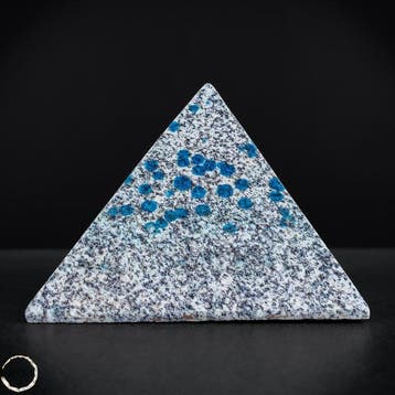 K2-jaspis-piramide uit Pakistan – opvallende blauwe