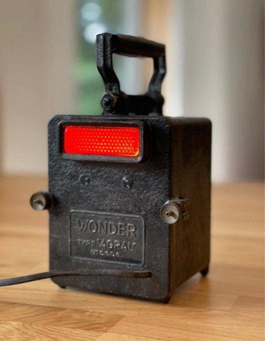 Wonder - Lampada/Faro ferroviario vintage WONDER “Agral” –, Antiek en Kunst, Antiek | Wandborden en Tegels