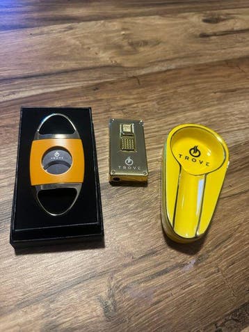 Trove - luxe set asbak knipper - Aansteker - Keramiek, Staal, Nieuw