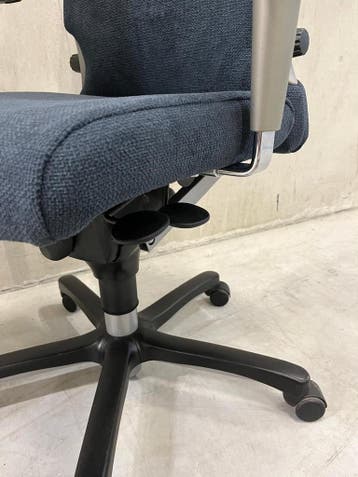 Refurbished Haworth Comforto 77, Bureaustoel NPR 1813, Zo goed als nieuw, Bureaustoel, Ergonomisch, Verzenden