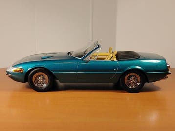 KK-Scale 1:18 - Model cabriolet - Ferrari 365 GTS/4 - 1969, Nieuw