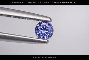 Natural Tanzanite 0.030 ct Round Brilliant Cut 2.0 mm | Tanz, Handtassen en Accessoires, Overige Accessoires, Verzenden, Nieuw